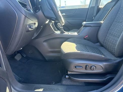 Used 2024 Chevrolet Equinox LT image 14