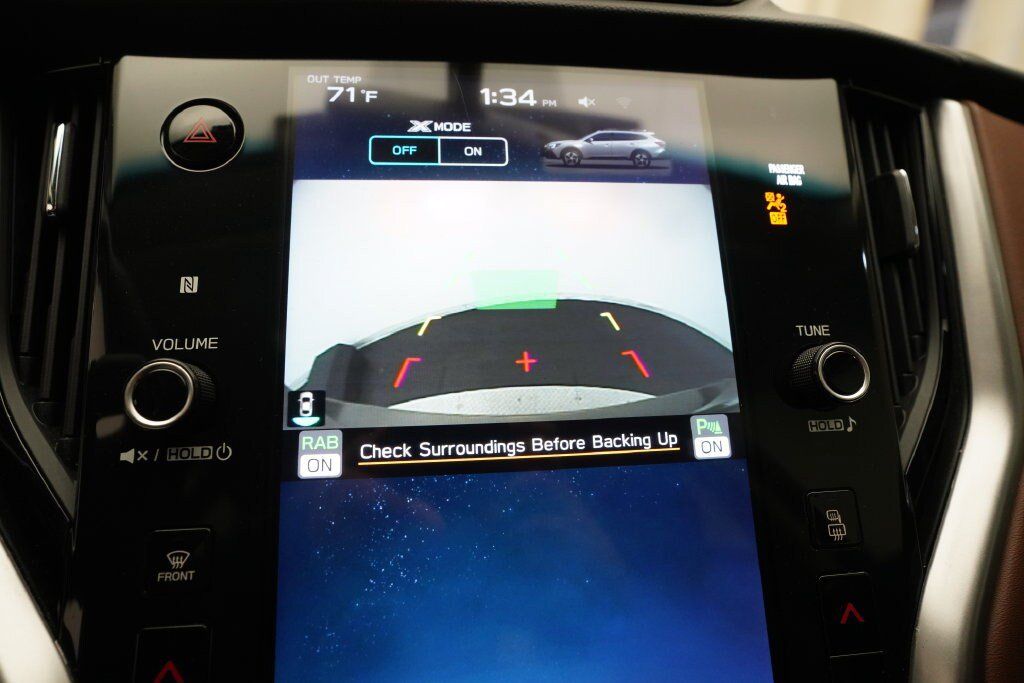 Used 2020 Subaru Outback Touring AWD/4WD image 22