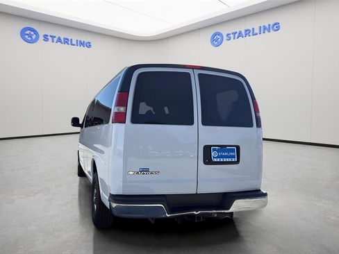 Used 2019 Chevrolet Express 3500 LT w/ LT Preferred Equipment Group image 6