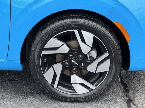 Used 2023 Kia Soul GT-Line FWD image 7
