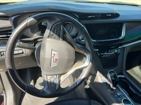 Used 2021 Cadillac XT6 Sport w/ Platinum Package AWD/4WD image 9