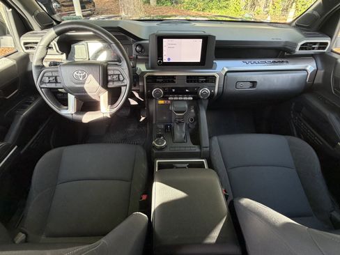 Used 2024 Toyota Tacoma SR5 AWD/4WD image 35