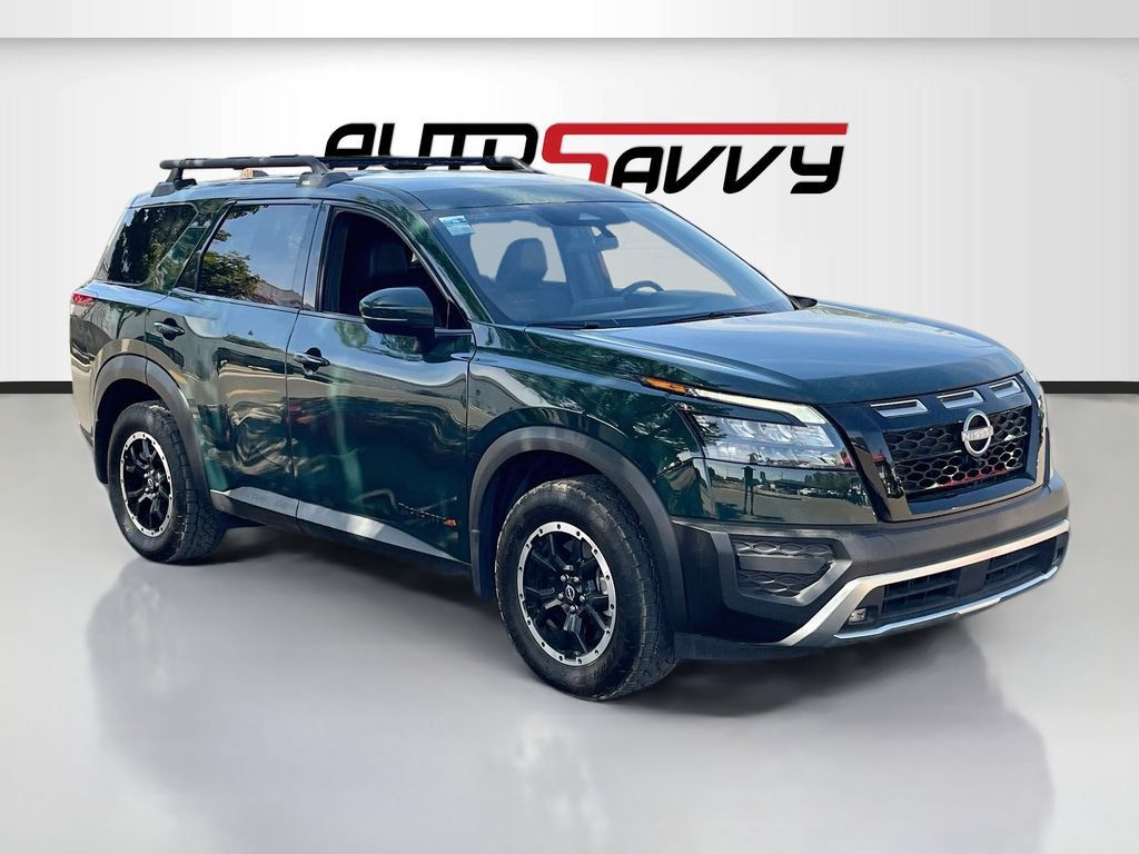 Used 2025 Nissan Pathfinder Rock Creek AWD/4WD image 1