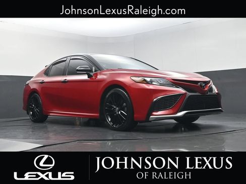 Used 2023 Toyota Camry XSE FWD image 15