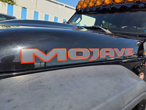 Used 2020 Jeep Gladiator Mojave AWD/4WD image 11