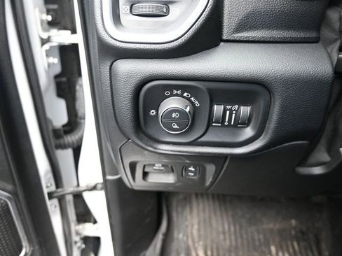 Used 2022 RAM 1500 Laramie w/ Off Road Group image 19