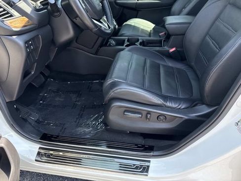 Certified 2017 Honda CR-V Touring image 19
