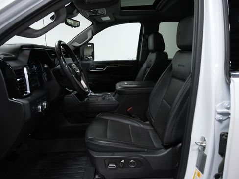 Used 2024 GMC Sierra 2500 Denali w/ Denali Reserve Package image 27
