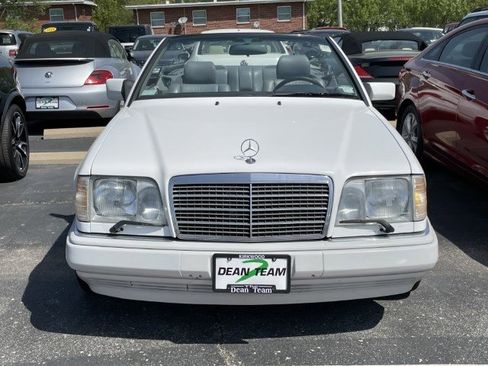 Used 1994 Mercedes-Benz E 320 Convertible image 6