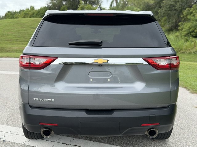 Used 2020 Chevrolet Traverse LS FWD image 4