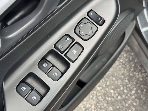 Used 2020 Hyundai Kona SEL Plus FWD image 15