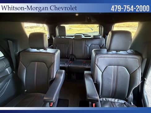 Used 2022 Ford Expedition Limited image 16
