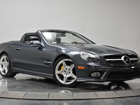 Used 2009 Mercedes-Benz SL 550 image 18