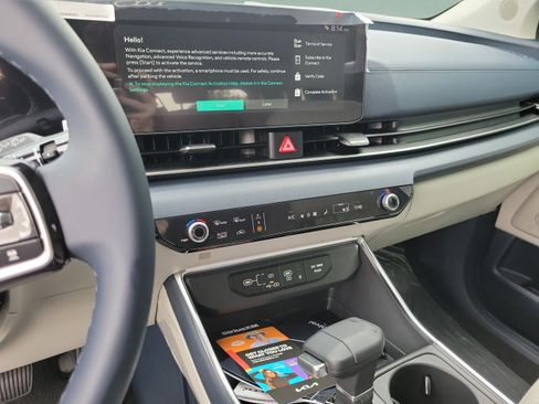New 2026 Kia Carnival EX FWD image 23