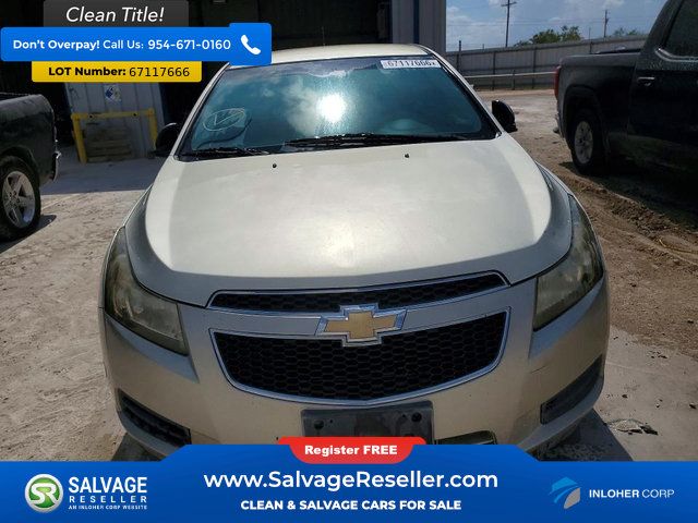 Used 2013 Chevrolet Cruze LS FWD image 7