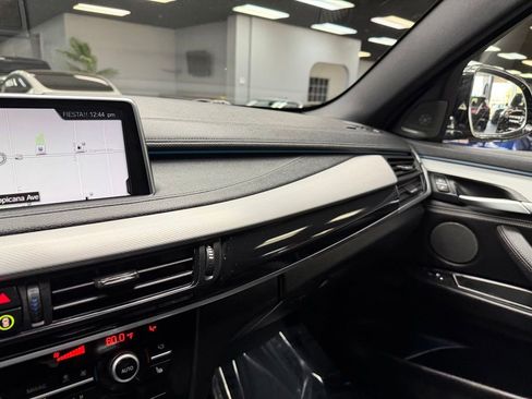 Used 2019 BMW X6 sDrive35i w/ M Sport Package RWD image 27