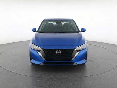 Used 2025 Nissan Sentra SV image 2