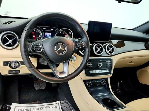 Used 2018 Mercedes-Benz CLA 250 image 11