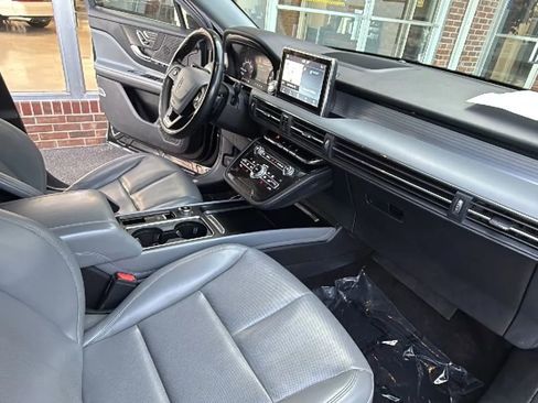 Used 2020 Lincoln Corsair Sport Utility 4D w/ Equipment Group 101A image 21