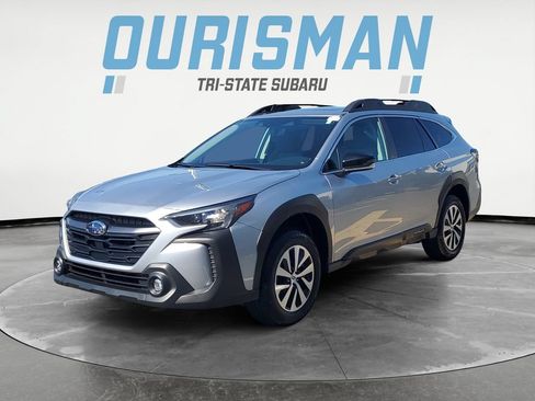Certified 2025 Subaru Outback Premium AWD/4WD image 2