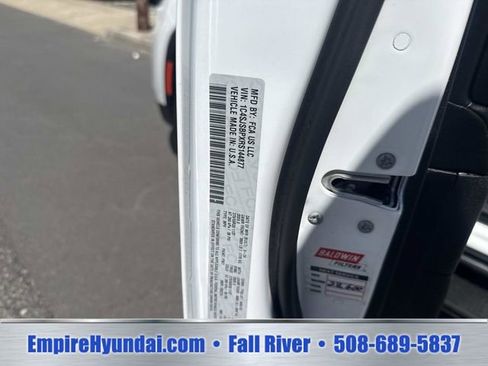 Used 2024 Jeep Wagoneer L Series II w/ Flexible Seating Group AWD/4WD image 21