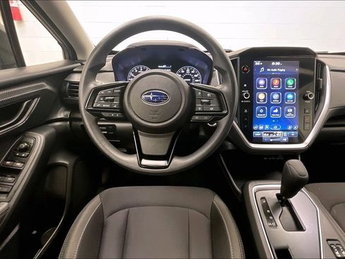 Used 2025 Subaru Crosstrek 2.0i Premium image 4