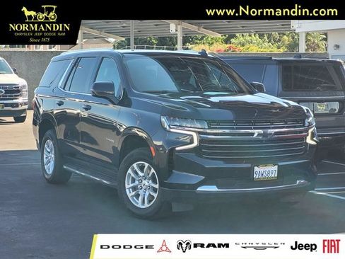 Used 2022 Chevrolet Tahoe LT w/ Luxury Package AWD/4WD image 1