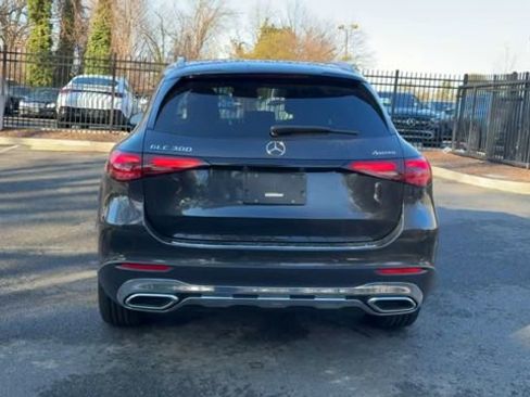 Used 2026 Mercedes-Benz GLC 300 4MATIC image 9
