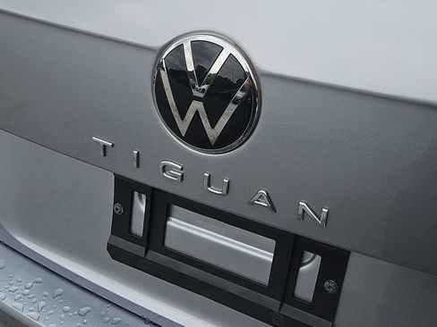 Certified 2024 Volkswagen Tiguan S AWD/4WD image 6