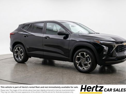 Used 2025 Chevrolet Trax LT w/ LT Convenience Package FWD image 1