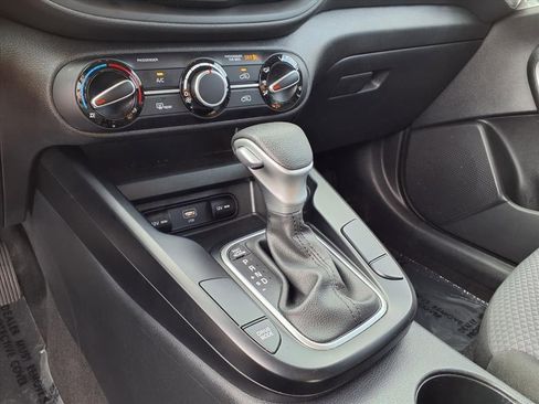 Used 2024 Kia Soul LX w/ Option Group 015 image 9