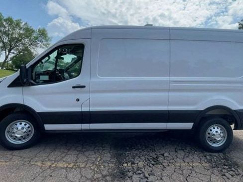 New 2026 Ford Transit 250 148 Medium Roof Extended AWD image 5
