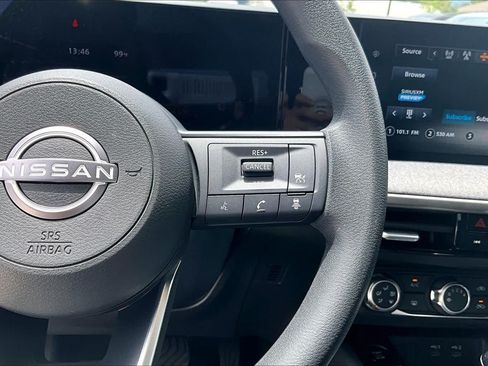 Used 2025 Nissan Kicks SV FWD image 23