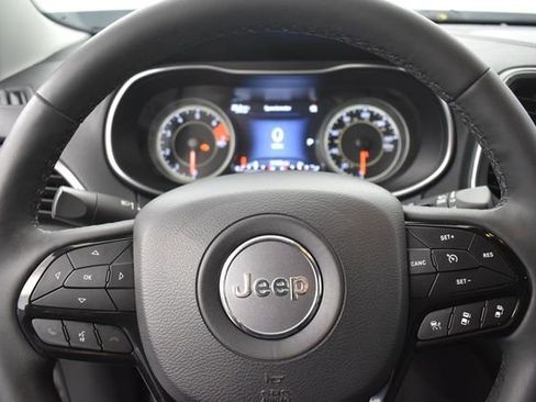 Used 2023 Jeep Cherokee Altitude Lux w/ Lux Elite Package AWD/4WD image 11