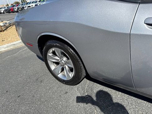 Used 2017 Dodge Challenger SXT RWD image 17