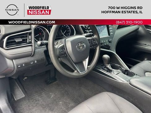 Used 2019 Toyota Camry LE FWD image 31