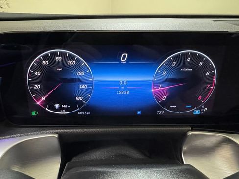 Used 2025 Mercedes-Benz GLB 250 image 11