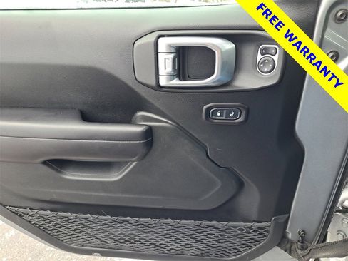 Used 2019 Jeep Wrangler Unlimited Sport S image 16