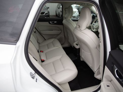 Used 2024 Volvo XC60 T8 Plus w/ Climate Package AWD/4WD image 23