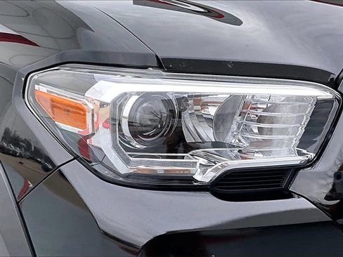 Certified 2023 Toyota Tacoma TRD Off-Road w/ Advanced Technology Package image 30