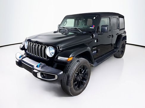 Used 2024 Jeep Wrangler Sahara 4xe w/ Technology Group image 4