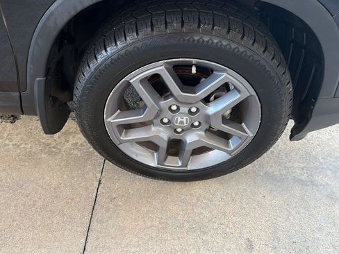 Used 2023 Honda Passport EX-L image 39