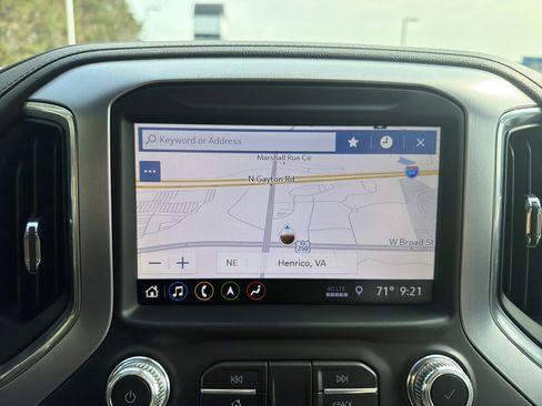 Used 2019 GMC Sierra 1500 SLT w/ SLT Premium Plus Package AWD/4WD image 24