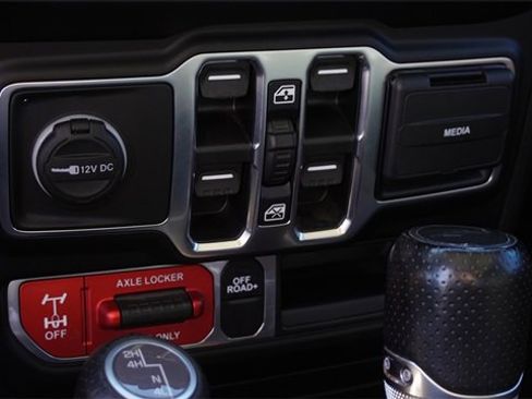 Used 2021 Jeep Gladiator Mojave image 24