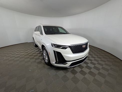 Certified 2023 Cadillac XT6 Luxury AWD/4WD image 30