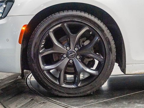 Used 2022 Chrysler 300 S image 8