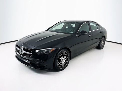 Used 2025 Mercedes-Benz C 300 Sedan image 3
