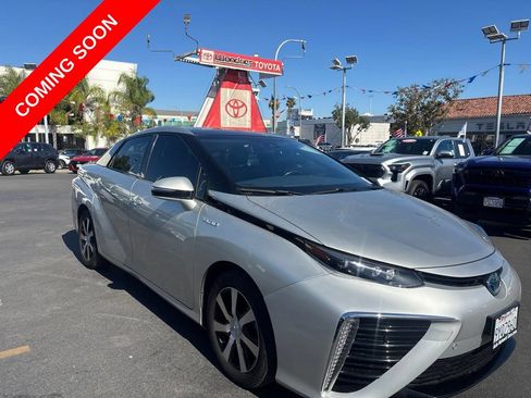 Used 2019 Toyota Mirai FWD image 2