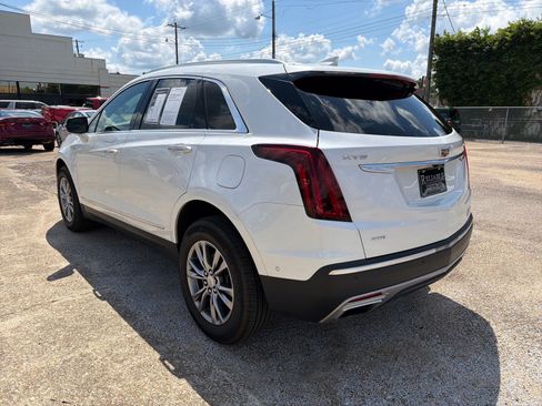 Used 2023 Cadillac XT5 Premium Luxury w/ Technology Package AWD/4WD image 4