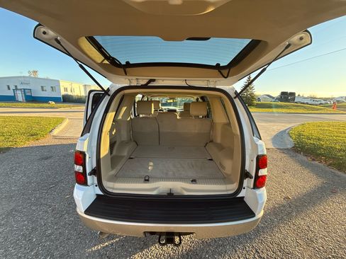 Used 2006 Ford Explorer Eddie Bauer image 14